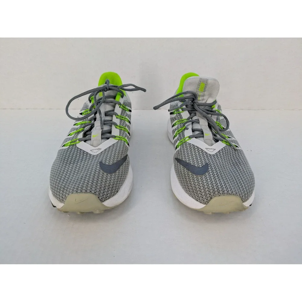 Nike Quest Women 7.5 Green White Volt‎ Gray Running Shoes AA7412-008 Sneakers